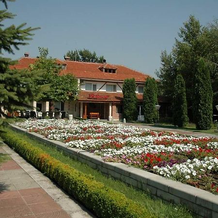 Motel Paradise Oryakhovo Экстерьер фото
