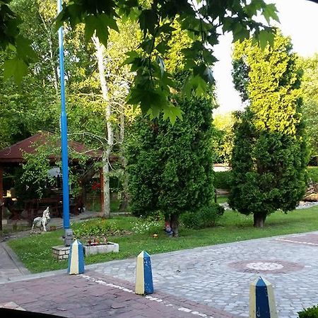 Motel Paradise Oryakhovo Экстерьер фото