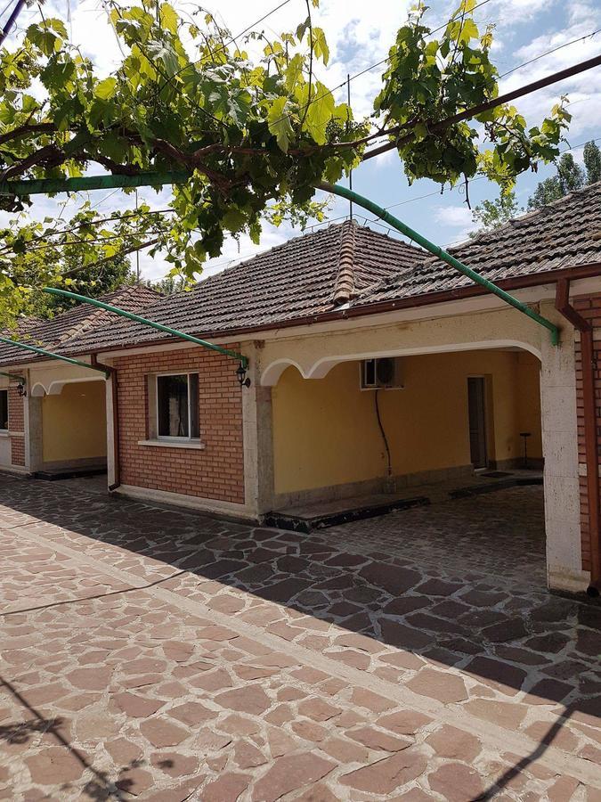 Motel Paradise Oryakhovo Экстерьер фото